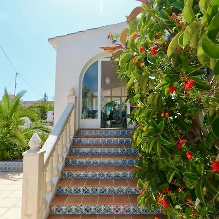 Calalga сasa Frente A La Playa Con Piscina Privada Casa vacanze Calpe