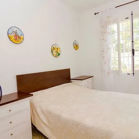 Calalga сasa Frente A La Playa Con Piscina Privada * קלפה