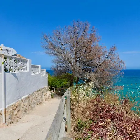 Ferienhaus Calalga сasa Frente A La Playa Con Piscina Privada
