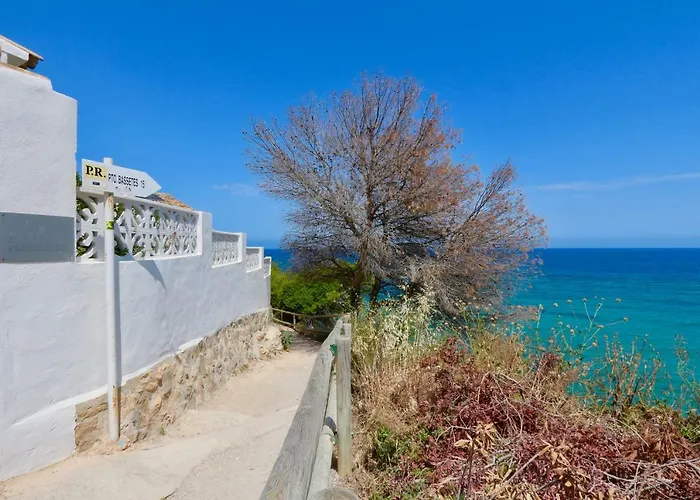 בית נופש Calalga сasa Frente A La Playa Con Piscina Privada