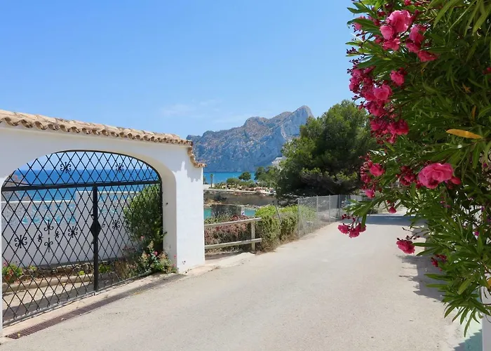 Calalga сasa Frente A La Playa Con Piscina Privada *